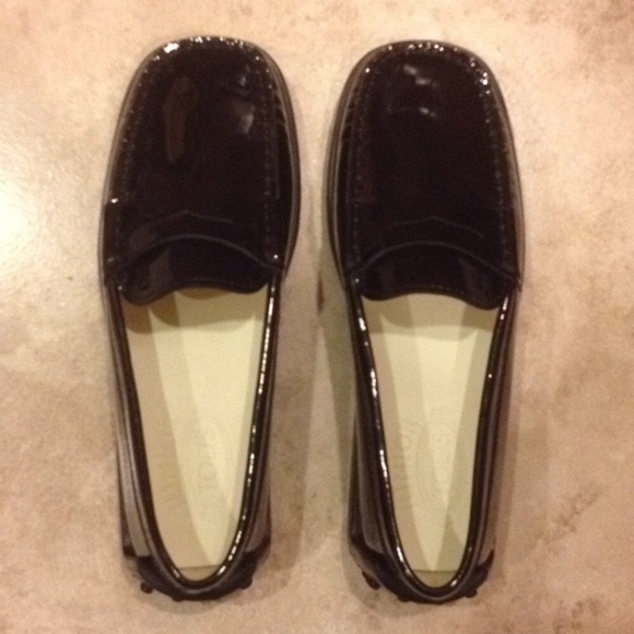 BRAND NEW! Kid's Black Unisex Junior Tod's Loafers - Picture 6 of 6
